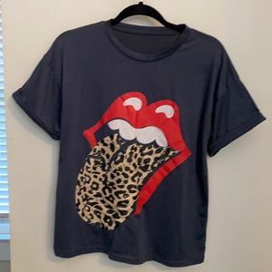 Cheetah lips rolling stone shirt